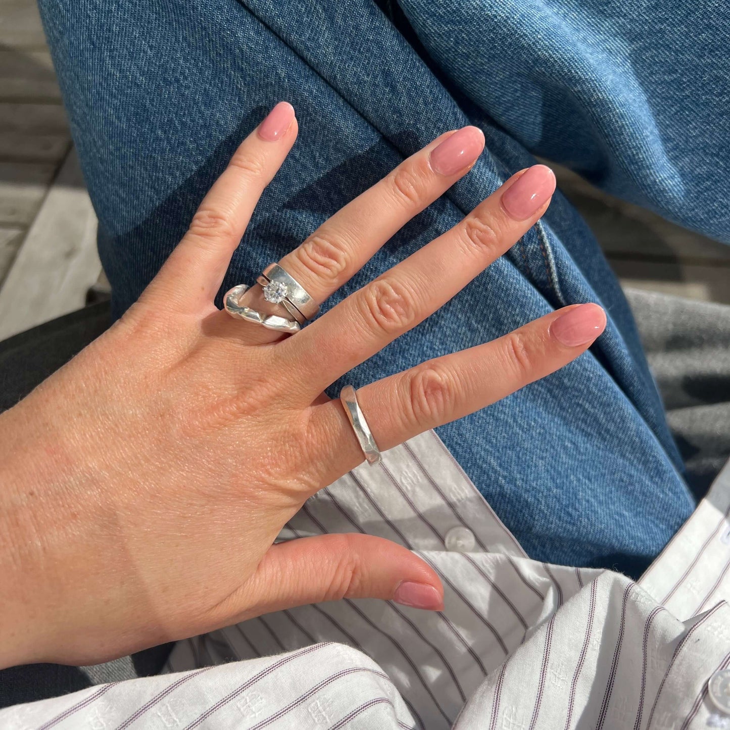 Rosa Gellack stickers - Höstens nageltrend 2025